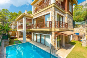 Deniz ve Doğa Manzaralı 4+2 Villa Dilara